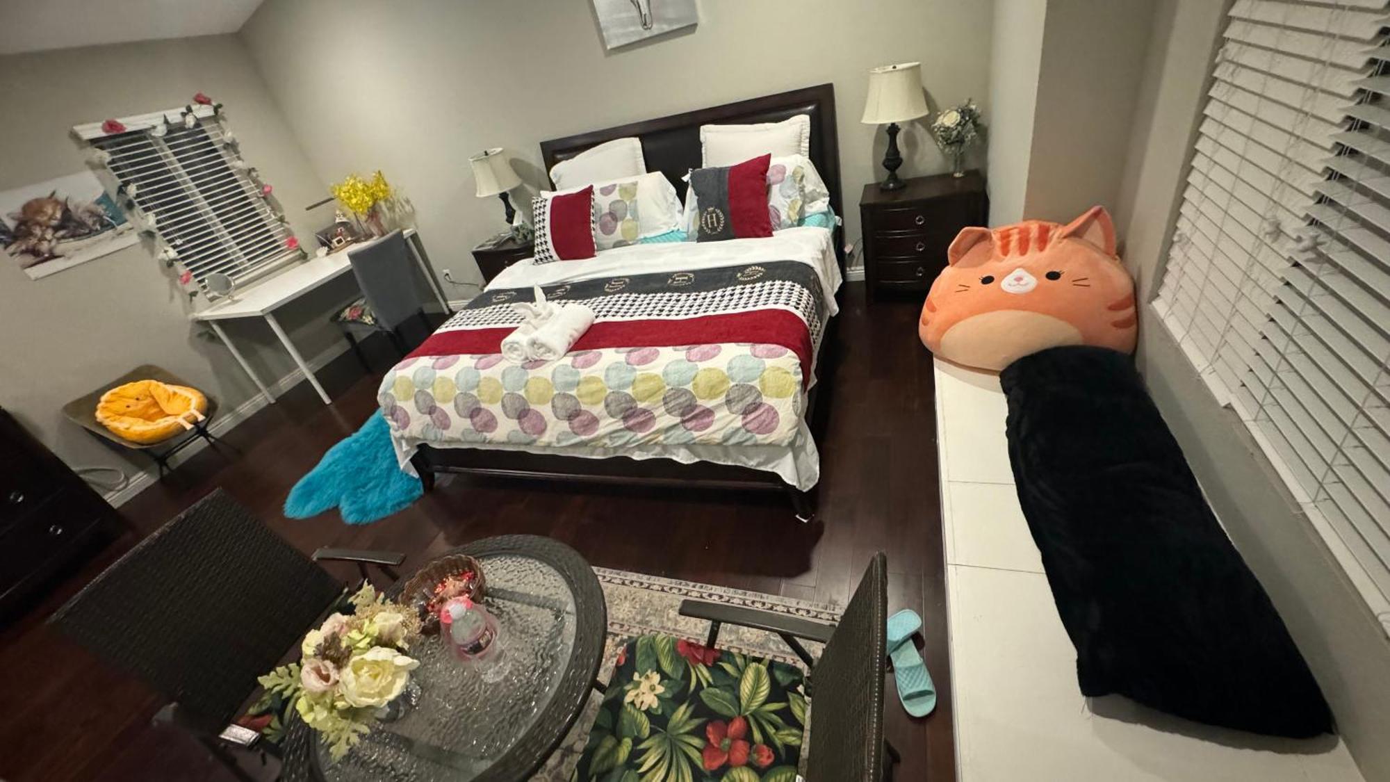 King Bed Big Room 치노힐스 외부 사진